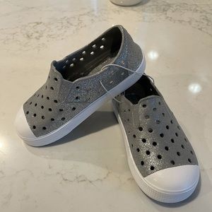 NWOT 💎💎Shine Bright💎💎 Kids size “10”